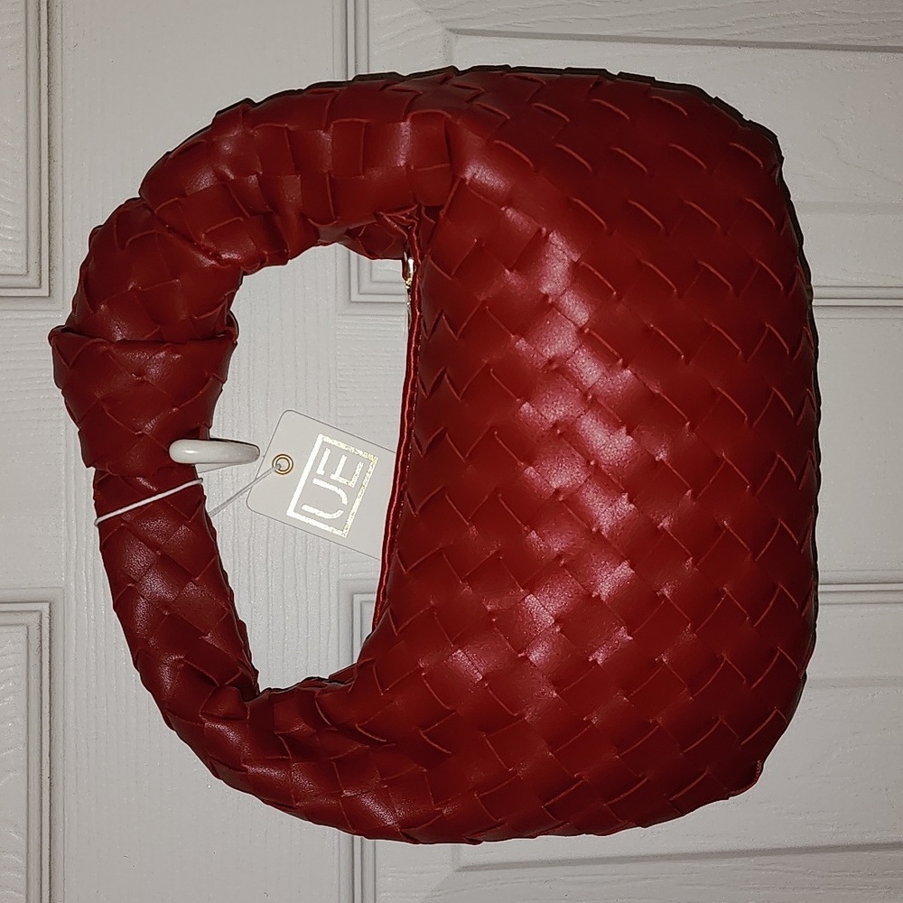 Urban Expressions woven bag